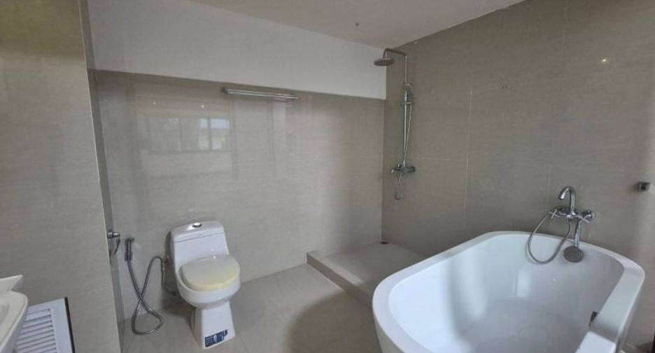 For sale 8 ベッドルーム townhouse in Pratumnak, Pattaya
