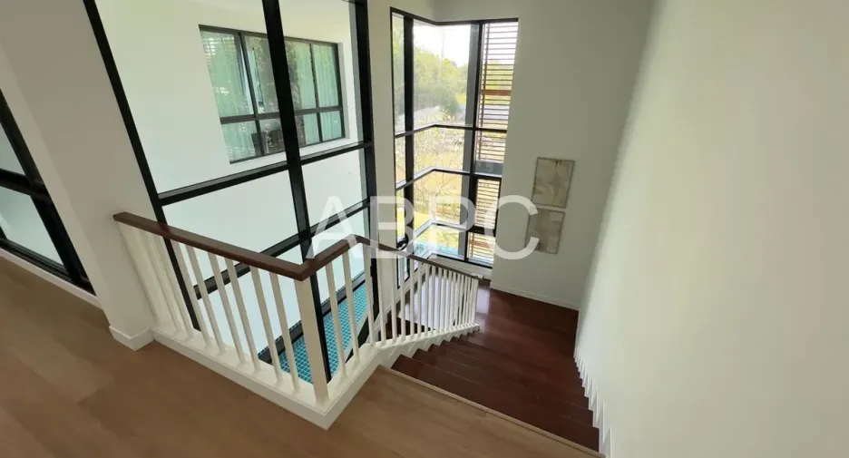 For sale 4 bedrooms house in Na Jomtien, Pattaya