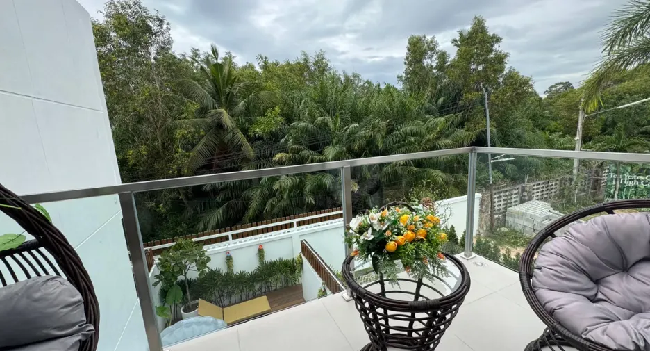 Casa adosada en venta de 2 habitaciones en Huay Yai, Pattaya