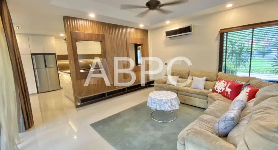 For rent and for sale 3 bedrooms house in Bang Lamung, Chonburi