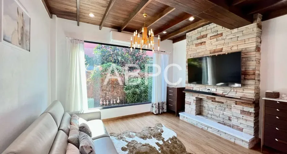 For rent and for sale 3 bedrooms house in Bang Lamung, Chonburi