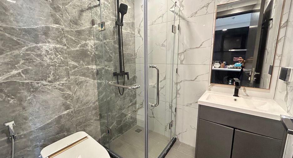 For rent 2 bedrooms condo in South Pattaya, Pattaya