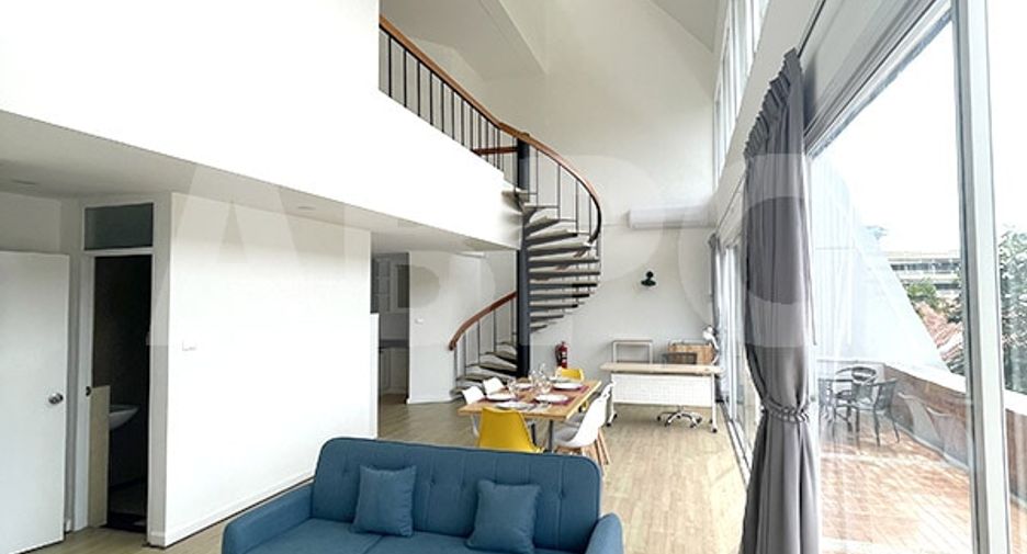 For rent 3 bedrooms condo in Jomtien, Pattaya