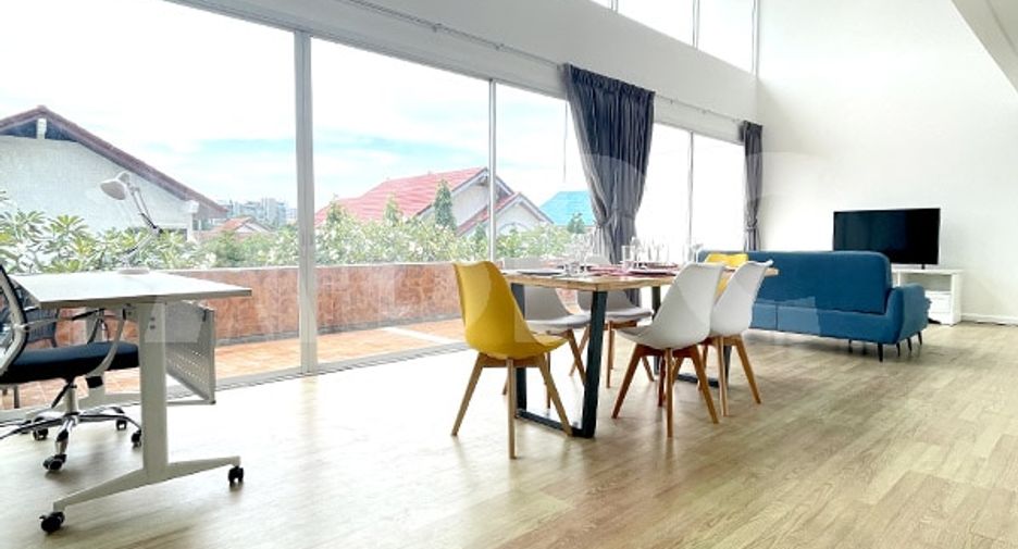For rent 3 bedrooms condo in Jomtien, Pattaya