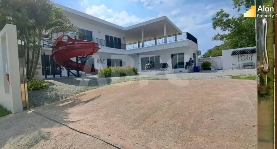 For rent and for sale 6 bedrooms house in Bang Lamung, Chonburi