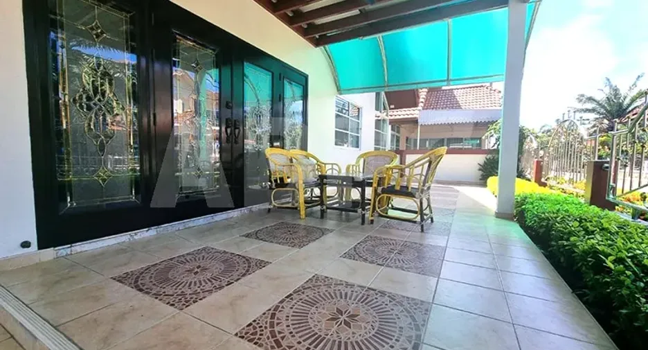 For rent and for sale 3 bedrooms house in Bang Lamung, Chonburi