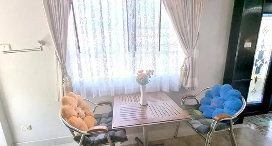 For rent and for sale 3 bedrooms house in Bang Lamung, Chonburi
