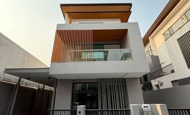 Casa en venta de 3 habitaciones en Prawet, Bangkok