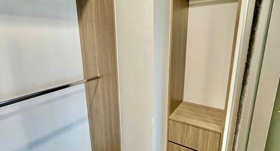 Condo en venta de 2 habitaciones en Bang Phlat, Bangkok