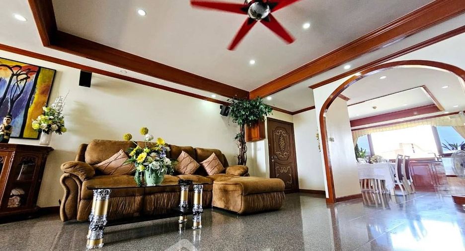 À vendre 2 chambres condo à Jomtien, Pattaya