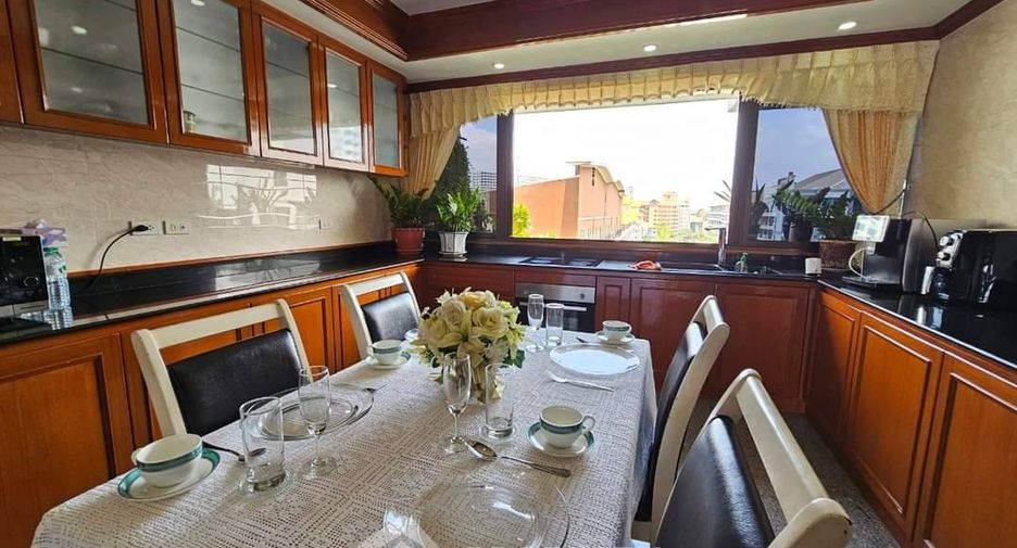 À vendre 2 chambres condo à Jomtien, Pattaya