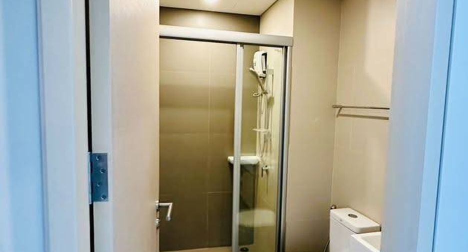 À louer 2 chambres condo à Watthana, Bangkok