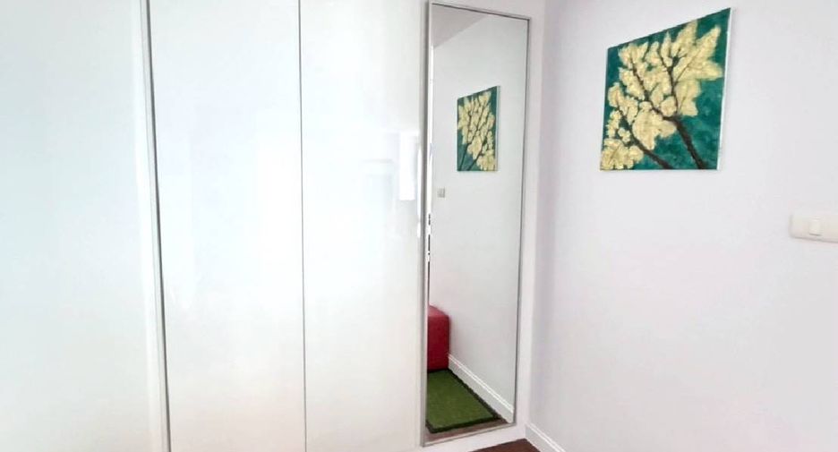 Wohnung zur Miete mit 3 Zimmer in Huai Khwang, Bangkok