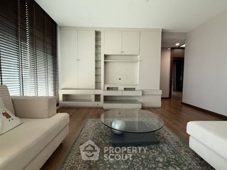 For rent 3 bedrooms condo in Sathon, Bangkok