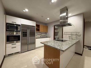 For rent 3 bedrooms condo in Sathon, Bangkok