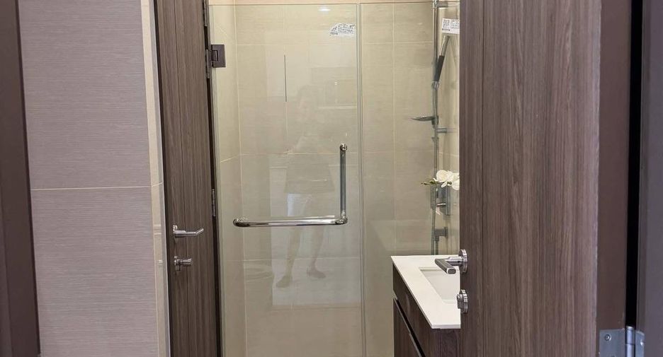 Condo en alquiler de 1 habitaciones en Bang Na, Bangkok