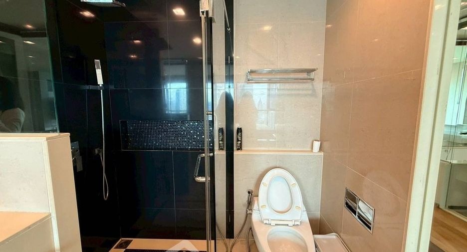 For rent 1 bed condo in Sathon, Bangkok