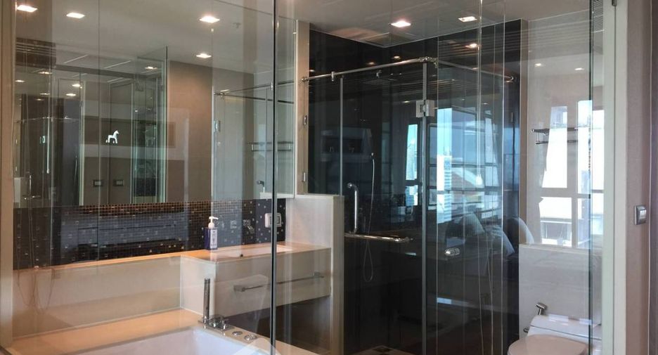 For rent 1 bed condo in Sathon, Bangkok