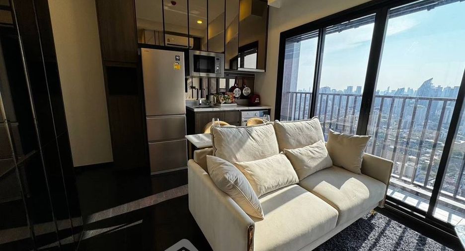 À louer 2 chambres condo à Watthana, Bangkok