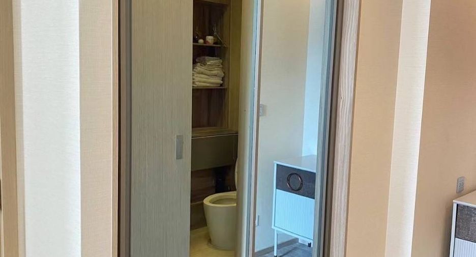 For rent 1 bed condo in Watthana, Bangkok