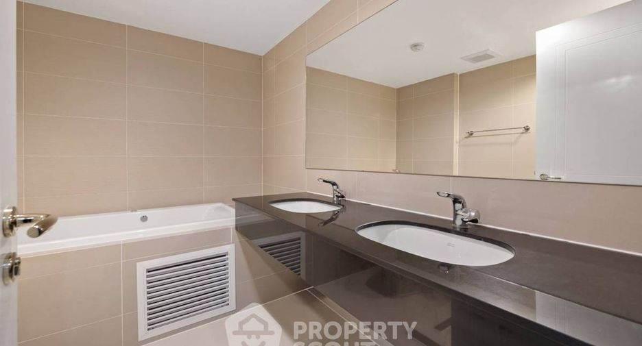 Wohnung zur Miete mit 5 Zimmer in Huai Khwang, Bangkok