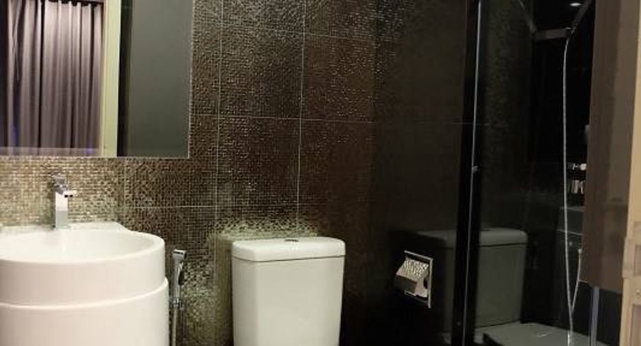 For rent 1 Beds condo in Khlong Toei, Bangkok