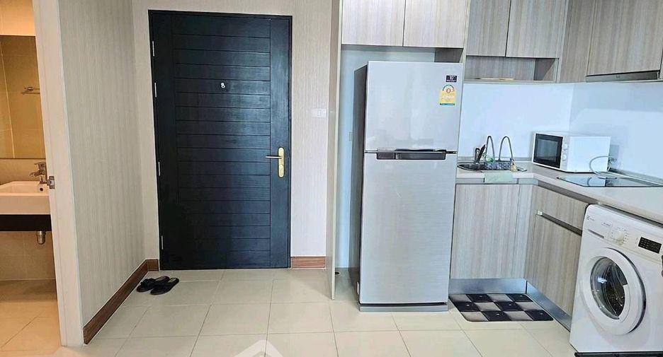 Wohnung zur Miete mit 1 Zimmer in Huai Khwang, Bangkok