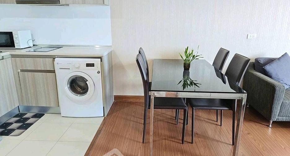 Wohnung zur Miete mit 1 Zimmer in Huai Khwang, Bangkok