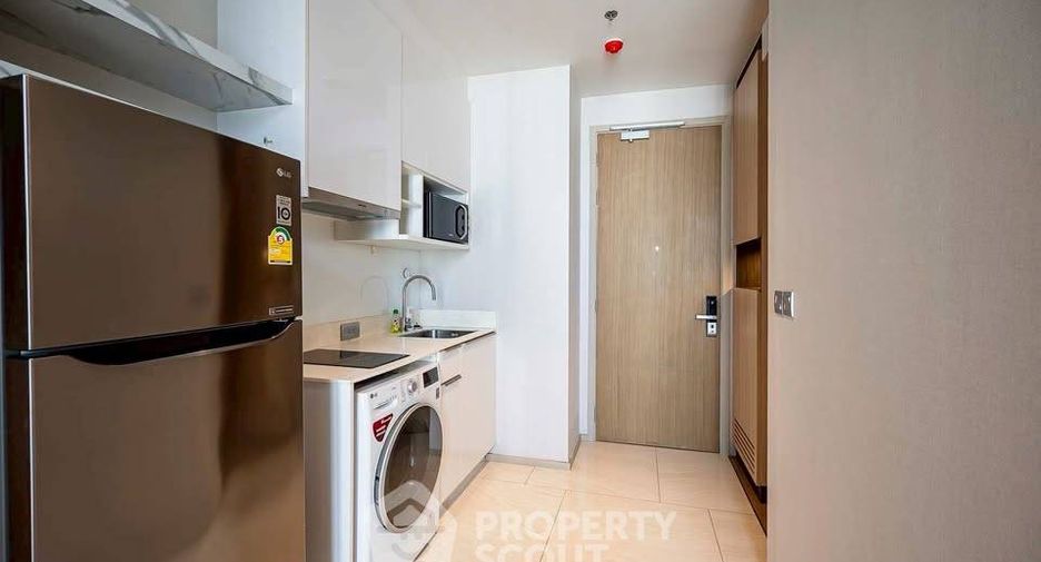 Condo en alquiler de 1 habitaciones en Bang Rak, Bangkok