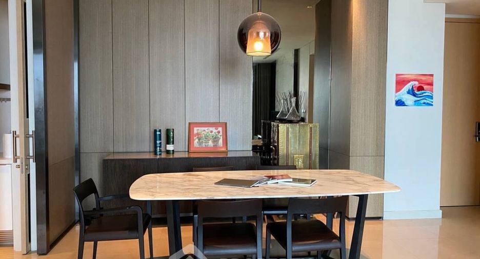 Condo en alquiler de 3 habitaciones en Pathum Wan, Bangkok