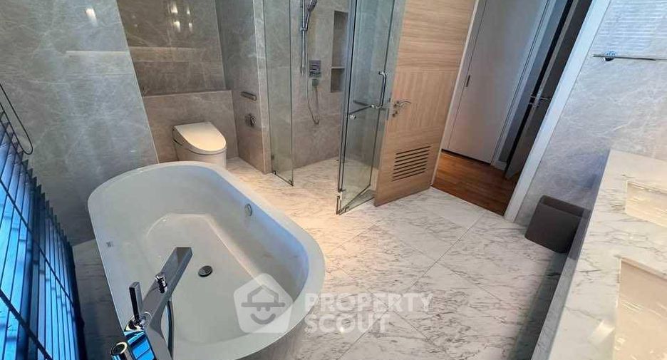 Condo en alquiler de 2 habitaciones en Pathum Wan, Bangkok