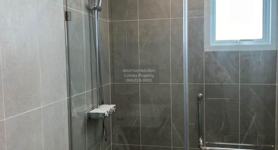 For rent 2 bedrooms condo in Bang Rak, Bangkok