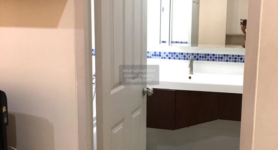 For rent 1 bed condo in Huai Khwang, Bangkok