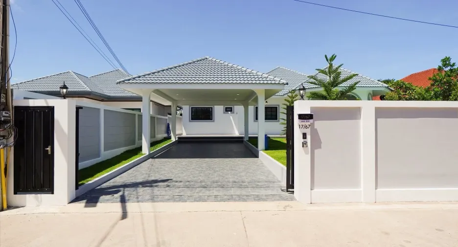 For sale 4 ベッドルーム house in East Pattaya, Pattaya