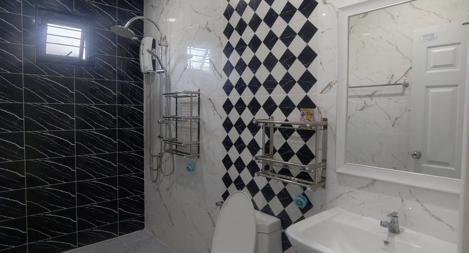 Haus zur Miete mit 3 Zimmer in East Pattaya, Pattaya