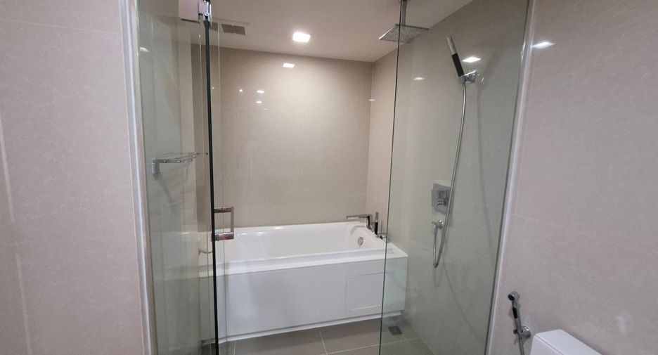 Condo en alquiler de 2 habitaciones en Khlong Toei, Bangkok