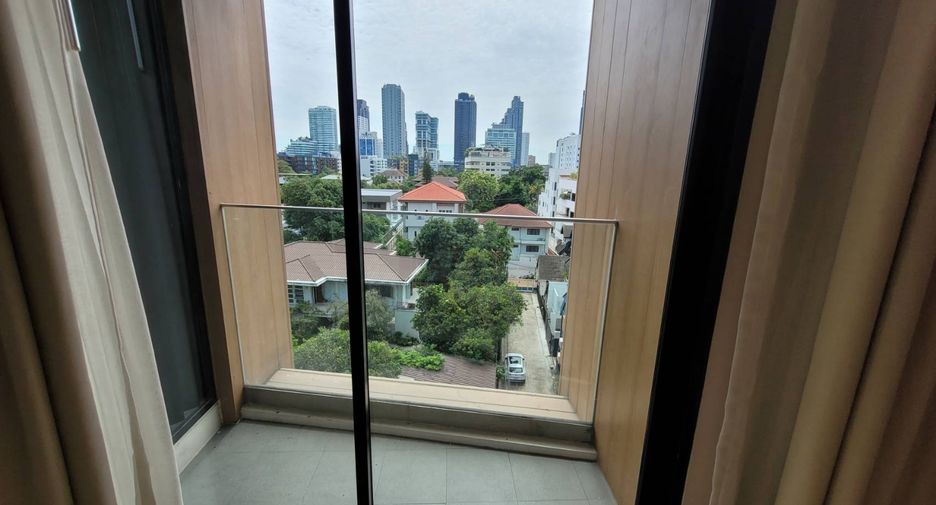 Condo en alquiler de 2 habitaciones en Khlong Toei, Bangkok