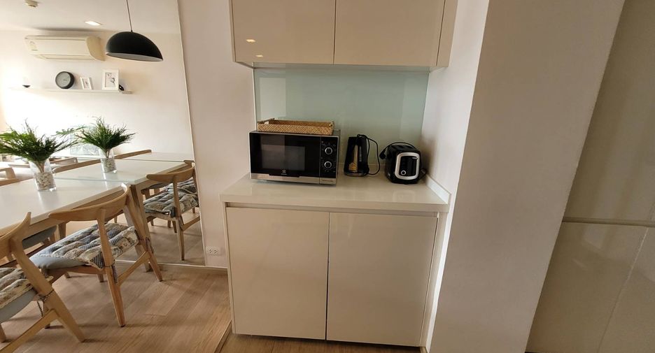 Condo en alquiler de 2 habitaciones en Khlong Toei, Bangkok
