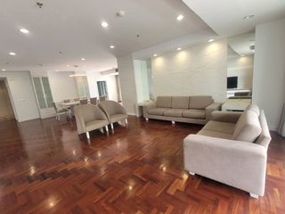 À louer 3 chambres condo à Khlong Toei, Bangkok