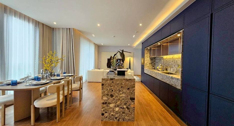 For rent 2 bedrooms condo in Khlong Toei, Bangkok