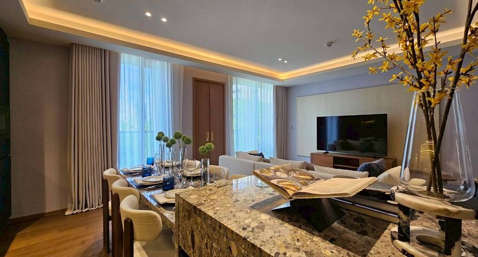 For rent 3 bedrooms condo in Khlong Toei, Bangkok