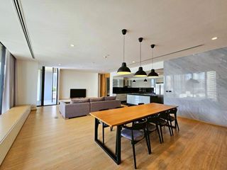 For rent 4 bedrooms condo in Khlong Toei, Bangkok