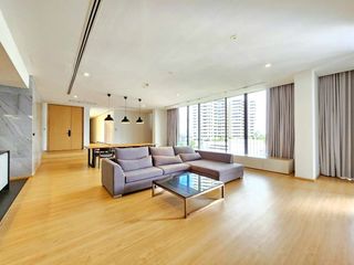 For rent 4 bedrooms condo in Khlong Toei, Bangkok