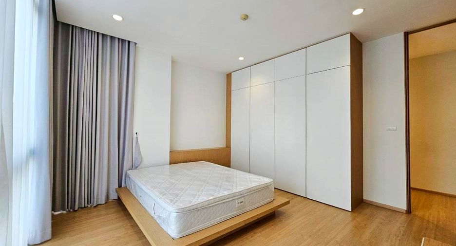 For rent 4 bedrooms condo in Khlong Toei, Bangkok