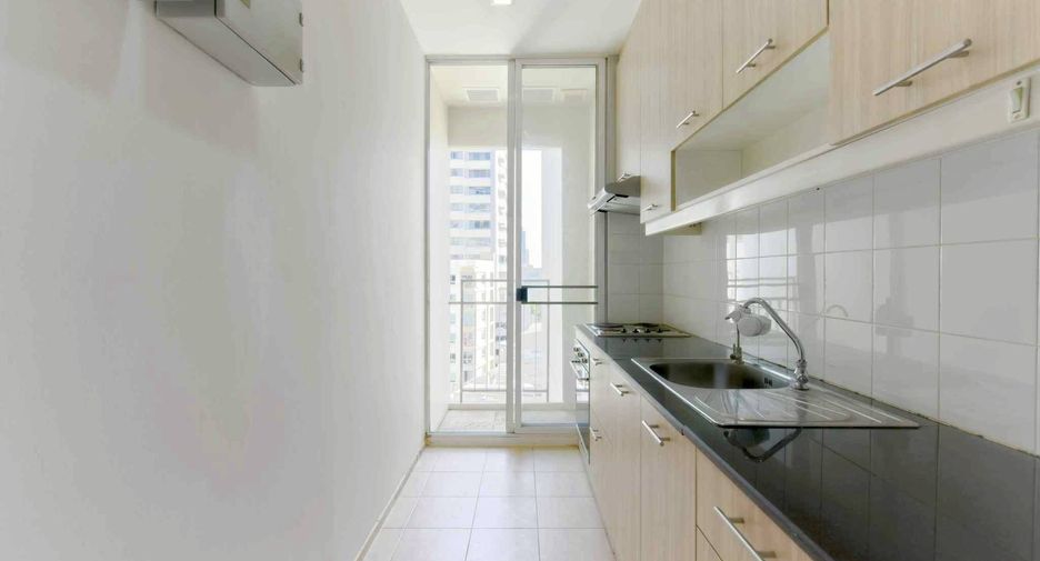 Wohnung zur Miete mit 2 Zimmer in Khlong Toei, Bangkok