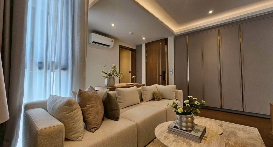For rent 2 bedrooms condo in Khlong Toei, Bangkok