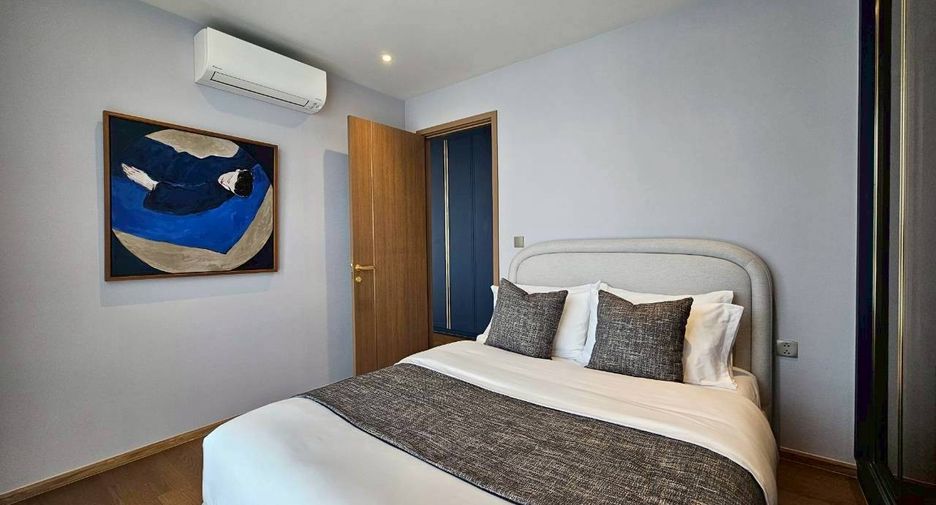 For rent 3 bedrooms condo in Khlong Toei, Bangkok
