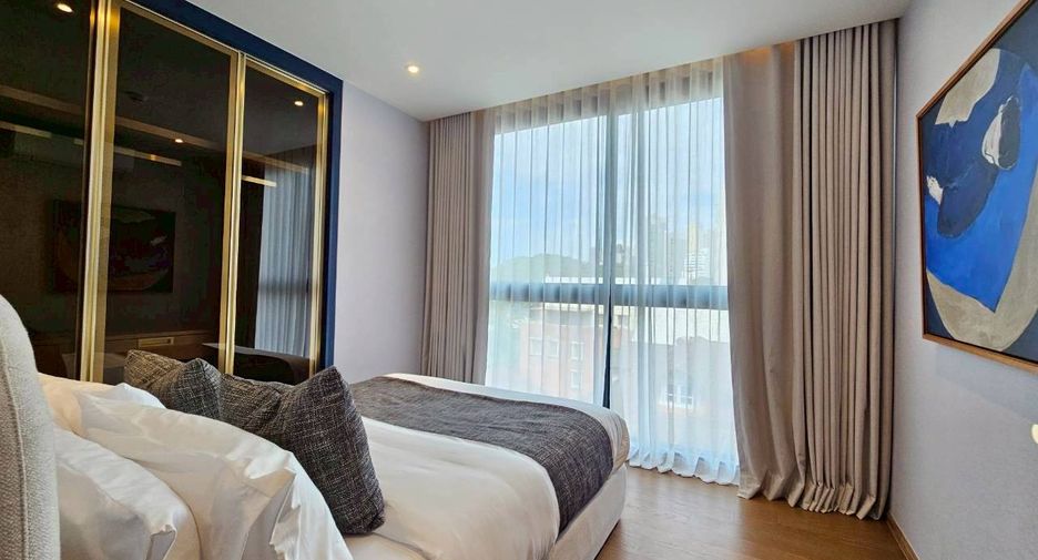 For rent 3 bedrooms condo in Khlong Toei, Bangkok