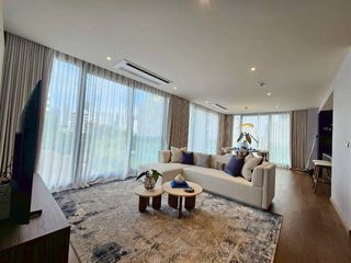 For rent 3 bedrooms condo in Khlong Toei, Bangkok