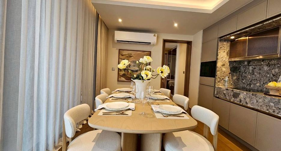 For rent 2 bedrooms condo in Khlong Toei, Bangkok
